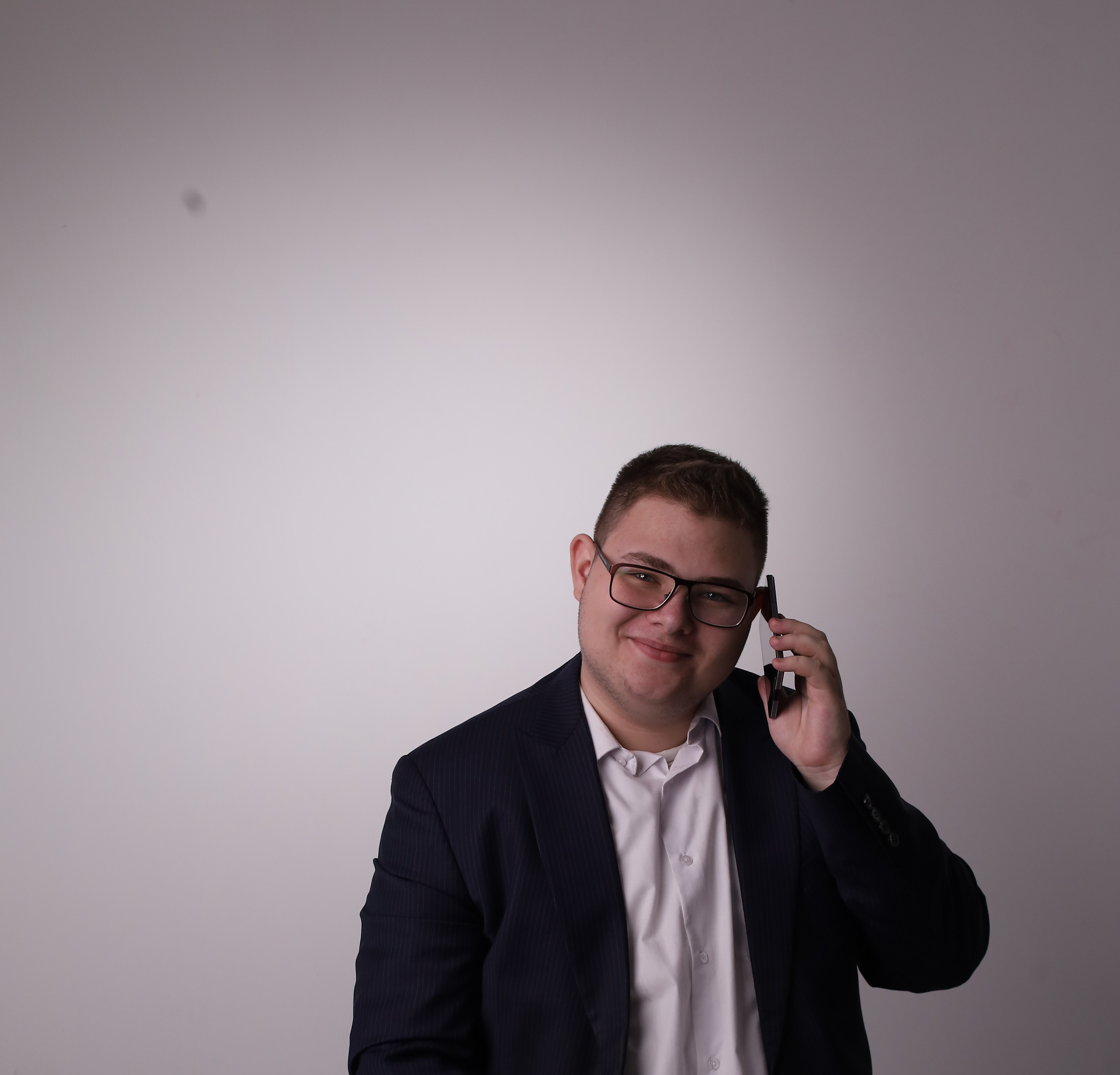 Сотрудник 4